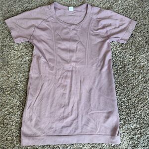 Lavender Short Sleeve Athletic Top